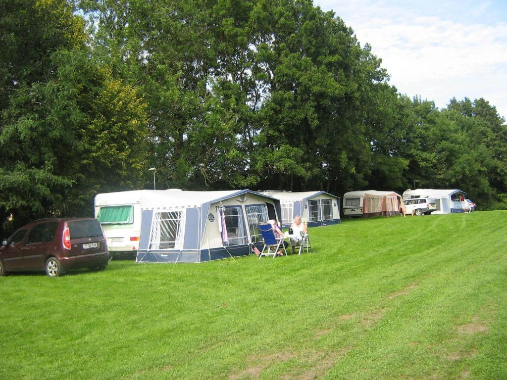 Hjemstavnsgardens Camping & Cottages Glamsbjerg المظهر الخارجي الصورة